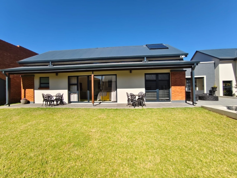 3 Bedroom Property for Sale in Meerhof North West
